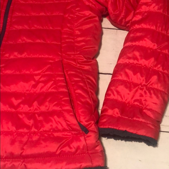 The North Face girls reversible puffer jacket - Picture 6 of 16